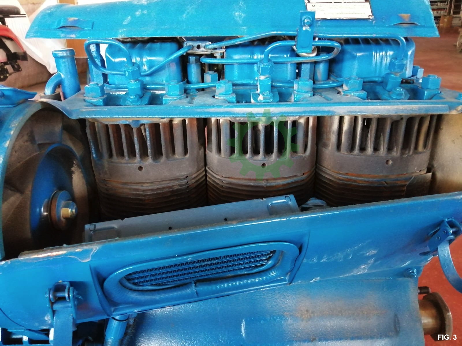 manutenzione trattore agricolo convogliatore aria aperto