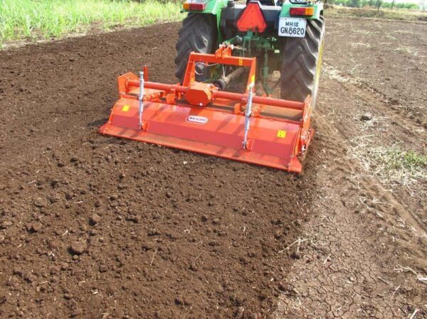 Fresa MASCHIO U zappatrice fissa professionale con cambio velocità
