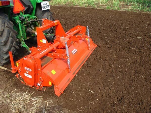 Fresa MASCHIO U zappatrice fissa professionale con cambio velocità