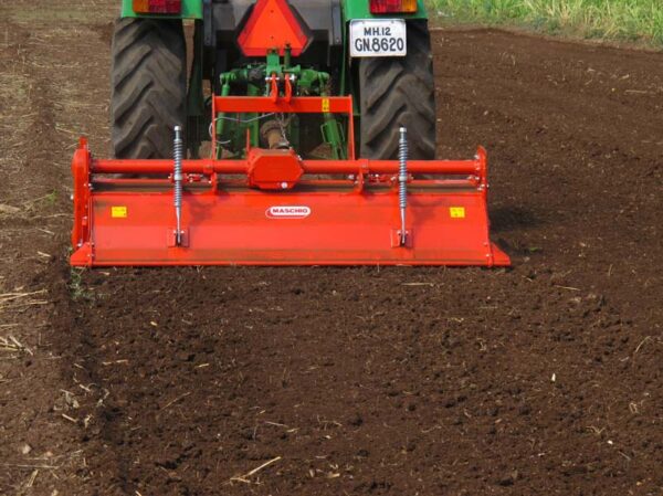 Fresa MASCHIO U zappatrice fissa professionale con cambio velocità